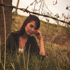 Meet your Posher, Makayla